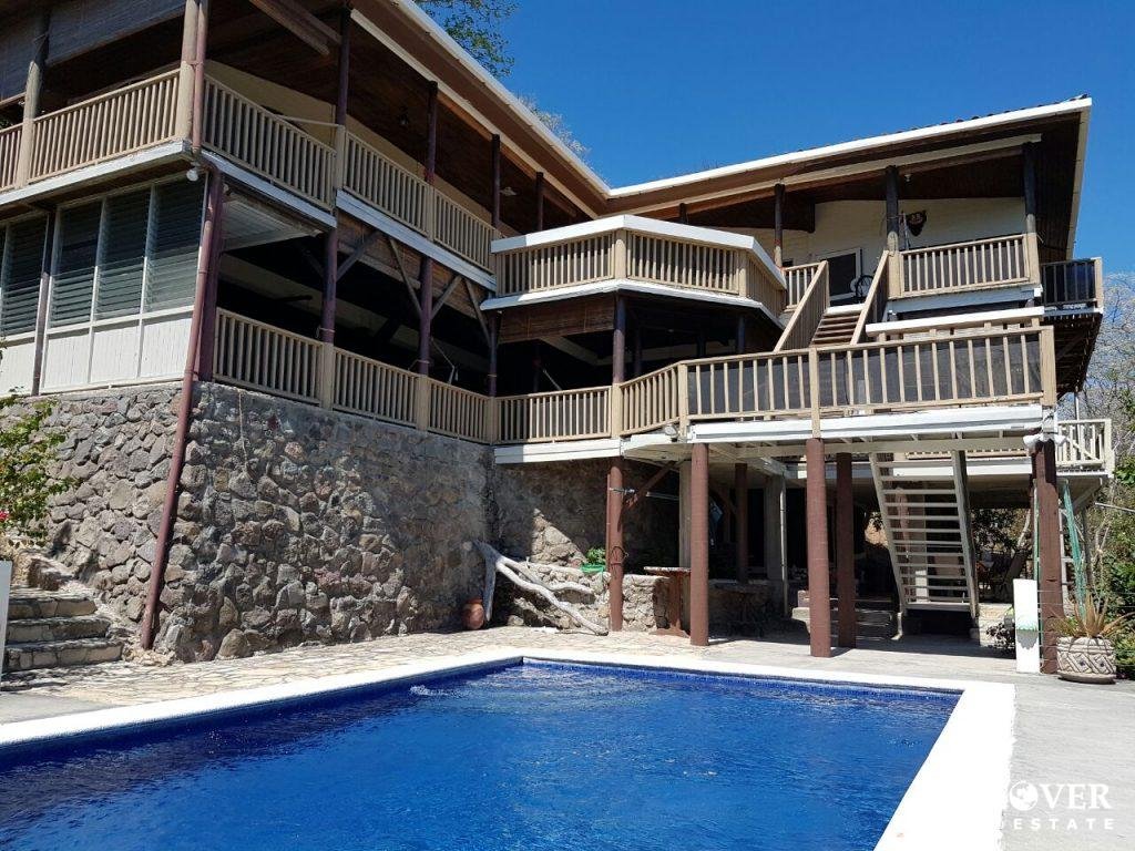 Casa el Coco Pool Area