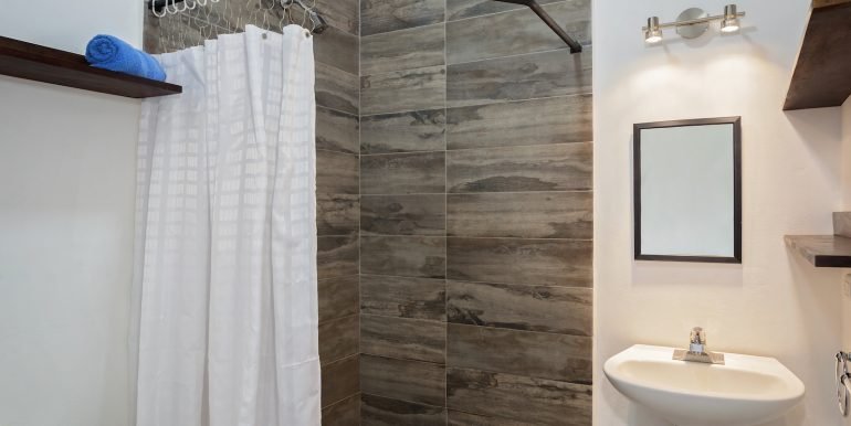 Multiunit Apartment Building in Town - San Juan del Sur - Invest Nicaragua - 2_Bedroom_Apartment_Top_Floor_Right_Side_Bathroom_CC