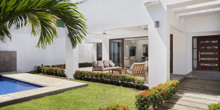 Invest_Nicaragua_Real_Estate_Beach_House_SJDS_Entry_Way_Patio_Pool_View_CC_HIGH_RES