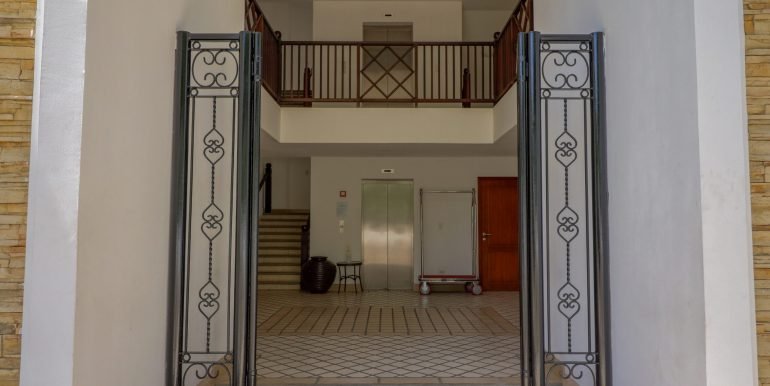 Condo-601C-25-scaled