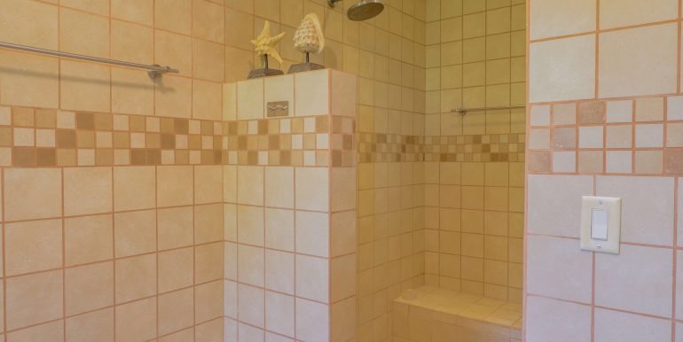 Condo-601C-27-scaled