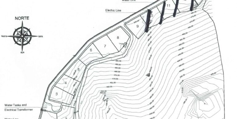 Lot and topographic plan