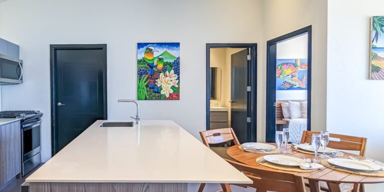 Upscale-Ocean-View-Condo-06