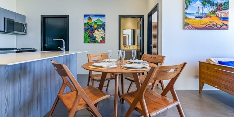 Upscale-Ocean-View-Condo-07