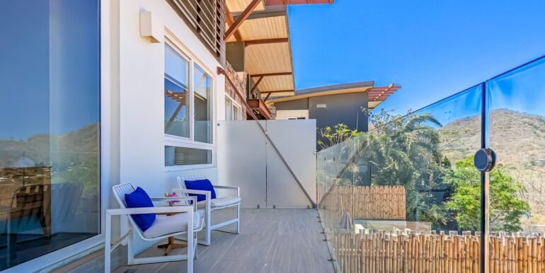 Upscale-Ocean-View-Condo-12