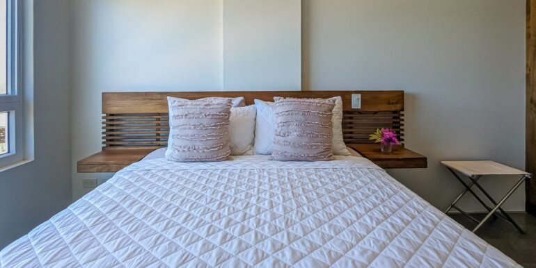 Upscale-Ocean-View-Condo-14