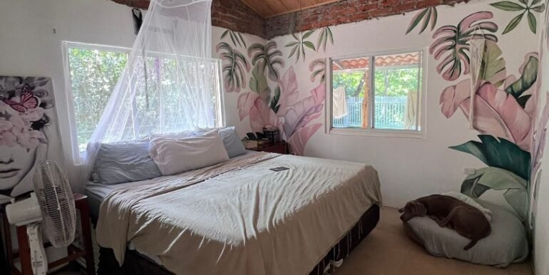 6a734ca0-8ccd-40c7-bf3d-573cf970ddcd