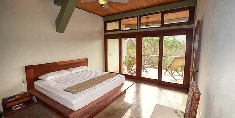 talanguera_townhomes_master_bedroom_southeast_realland (1)