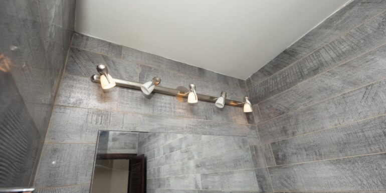 Casa-Angel-bathroom-2-4-Horizonte-Nica-scaled