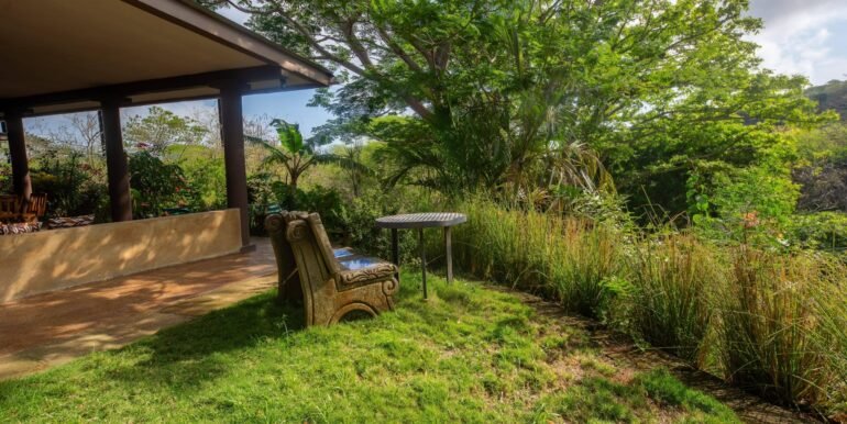 Casa-Angel-outside-1-Horizonte-Nica-scaled