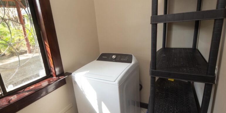 Casa-Angel-washroom-2-Horizonte-Nica-scaled