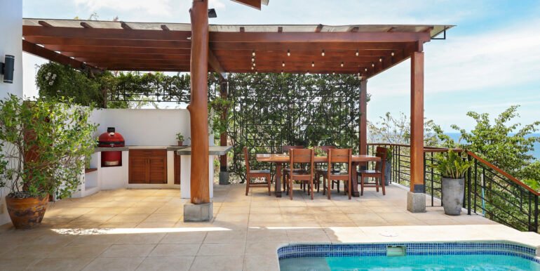Casa_La_Paz_Exterior_Back_BBQ_Outdoor_Dining_Area_Angle_3_CC