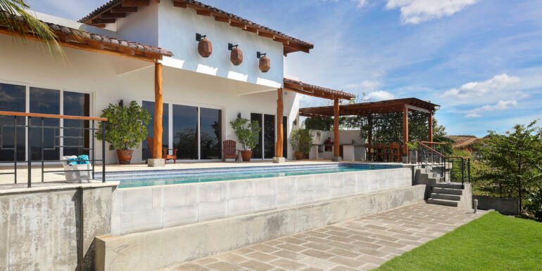 Casa_La_Paz_Exterior_Back_View_of_Home_Angle_3_CC