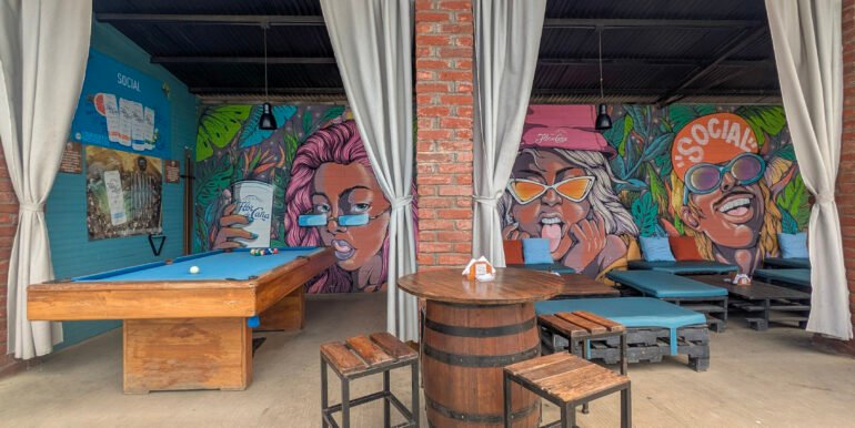 PXL_20250203_174557637