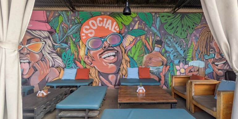 PXL_20250203_175303207