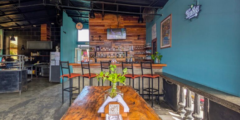 PXL_20250203_183956467