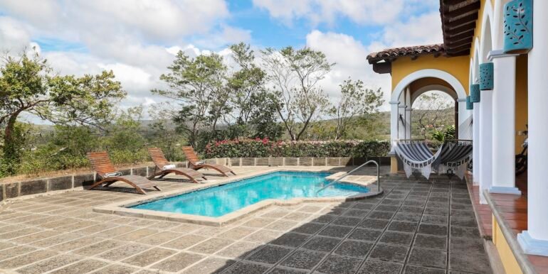 Casa_El_Arbol_de_Limon_Exterior_Back_Patio_Oceanview_Angle_4_CC
