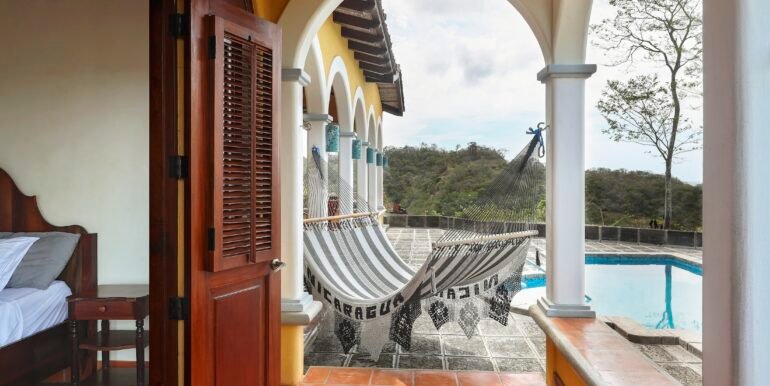 Casa_El_Arbol_de_Limon_Guest_Bedroom_Patio_View_CC