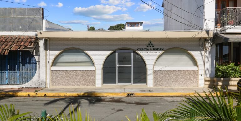 Garcia_and_Bodan_Office_Building_1_CC