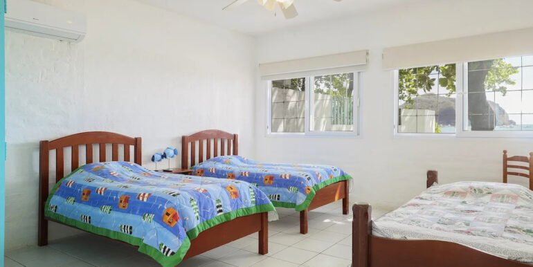 Spacious Sunlit Beachfront Home - San Juan del Sur - Invest Nicaragua -4