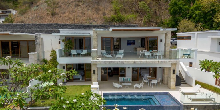 4B718FA9-5E8A-43CC-AC43-52A254084655_1