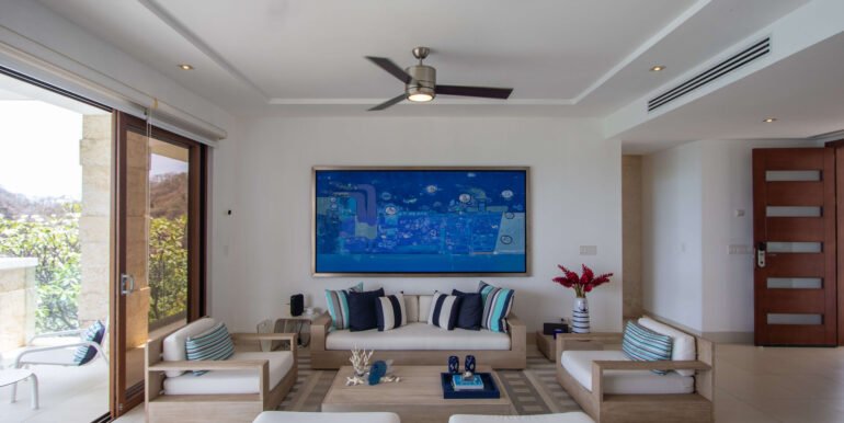 4B718FA9-5E8A-43CC-AC43-52A254084655_11