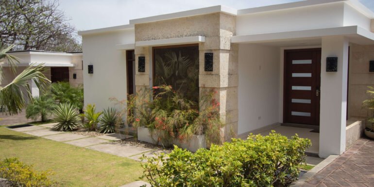 4B718FA9-5E8A-43CC-AC43-52A254084655_19