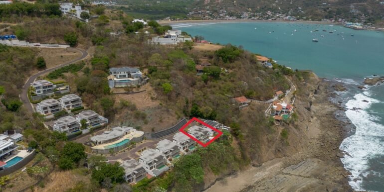 4B718FA9-5E8A-43CC-AC43-52A254084655_21