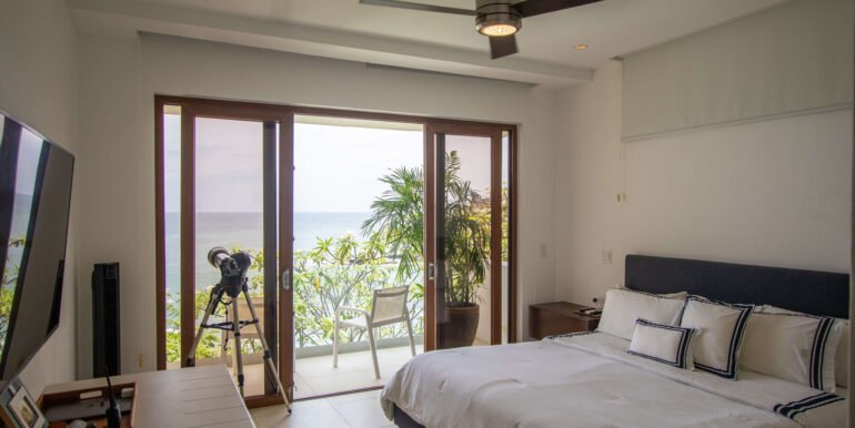 4B718FA9-5E8A-43CC-AC43-52A254084655_23