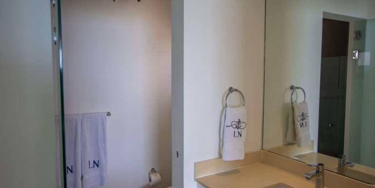 4B718FA9-5E8A-43CC-AC43-52A254084655_26