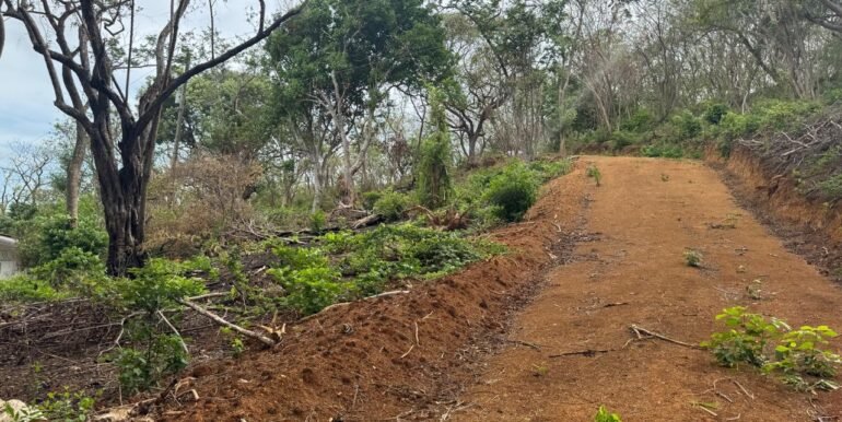 WhatsApp Image 2025-05-27 at 13.34.12 (7)