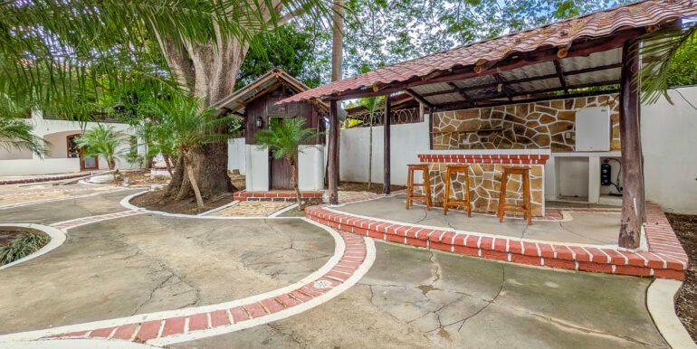 12-PXL_20250514_174511390