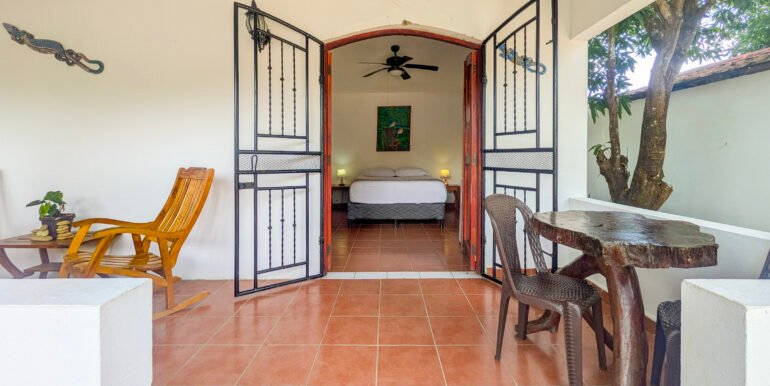 3-PXL_20250516_162822882