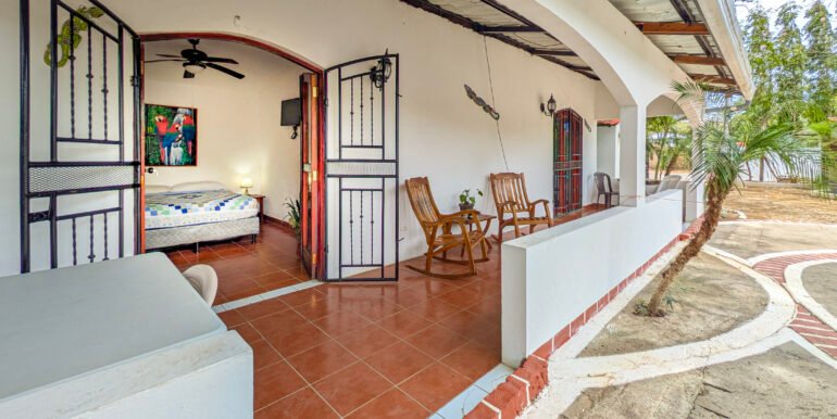 6-PXL_20250514_173504827