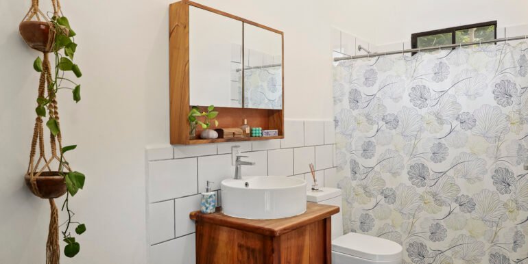 Hidden_Palms_Bathroom_CC