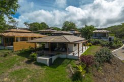 Stylish Two-Bedroom Bungalow with Pacific Ocean Views