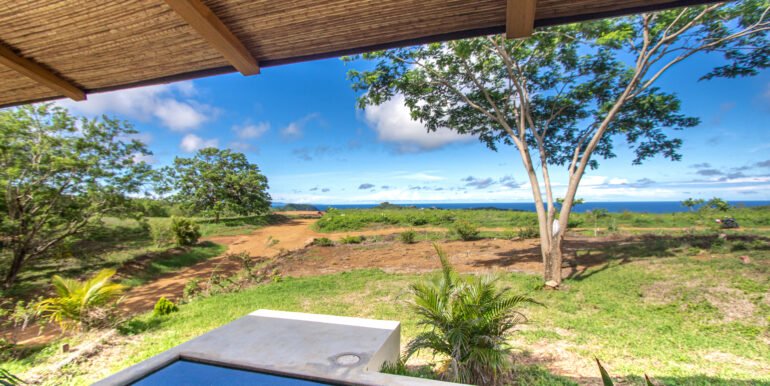 Bungalow - The Agency Nic 36