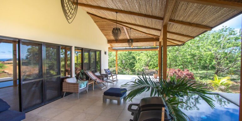 Bungalow - The Agency Nic 38