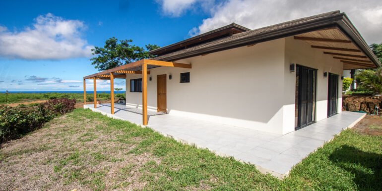 Bungalow - The Agency Nic 40