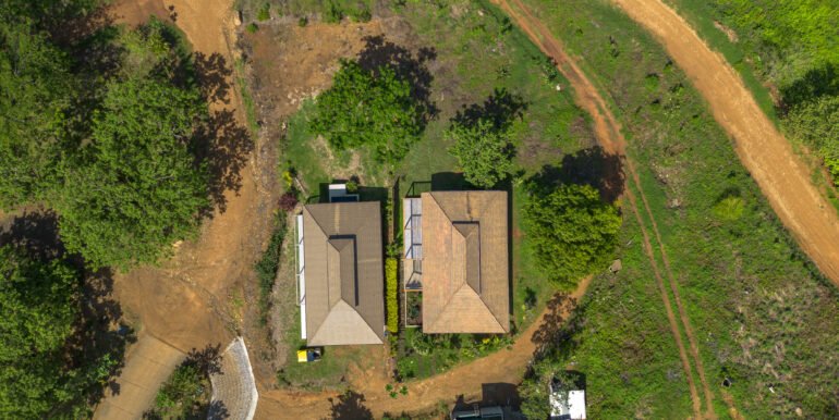 Bungalow -The Agency Nic 6