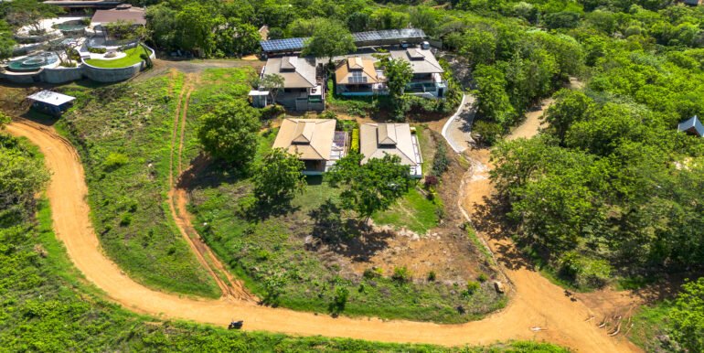 Bungalow -The Agency Nic 8