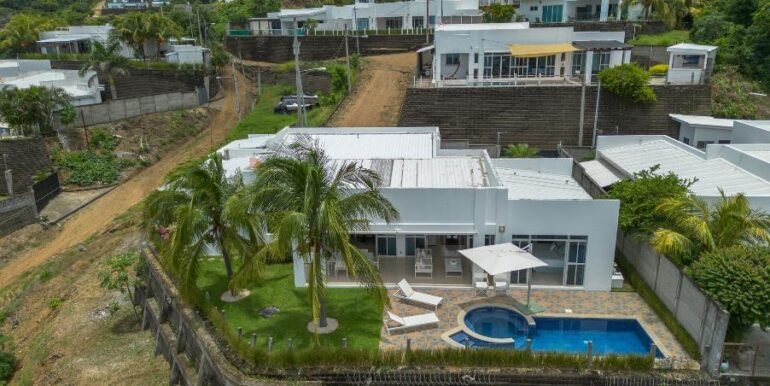 EC9991A4-666A-461B-BC99-468EC4A01104_1