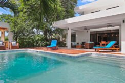 Luxury Oasis in Town - Hidden Garden Retreat in San Juan del Sur