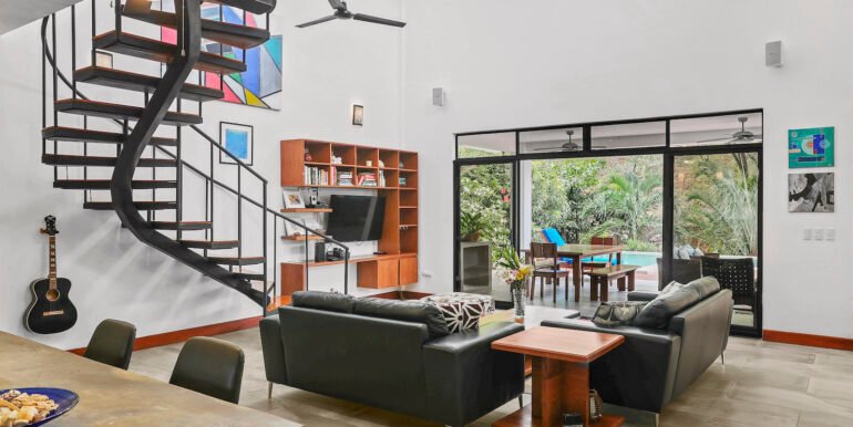 Luxury Oasis in Town_Living_Area_CC