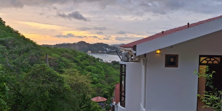 Paradise_Bay_Vizcaya_Home_Horizonte_Nica_16-Editado-scaled