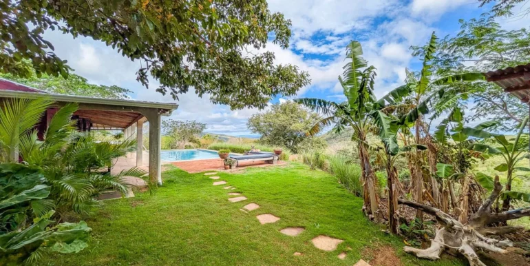 Solar-Home-With-Pool-Casita-Views-03