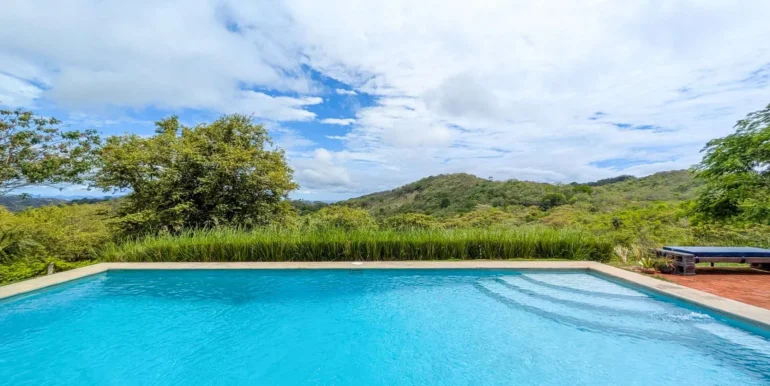 Solar-Home-With-Pool-Casita-Views-06