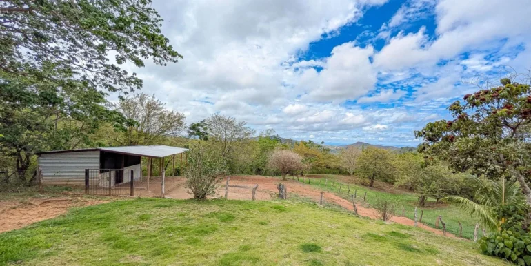 Solar-Home-With-Pool-Casita-Views-11