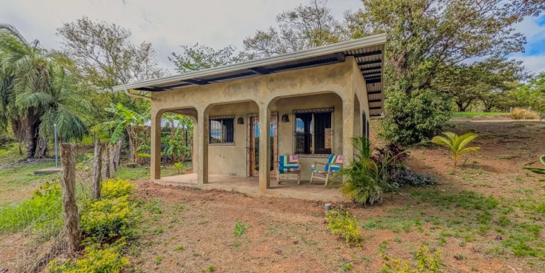 Solar-Home-With-Pool-Casita-Views-30