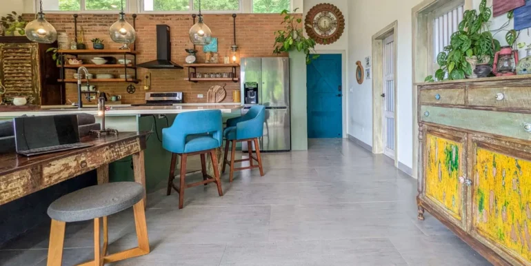 Stylish-Home-San-Juan-del-Sur-with-Pool-and-Ocean-View-02